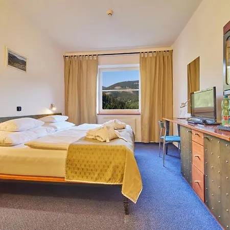 Horizont Pec pod Sněžkou